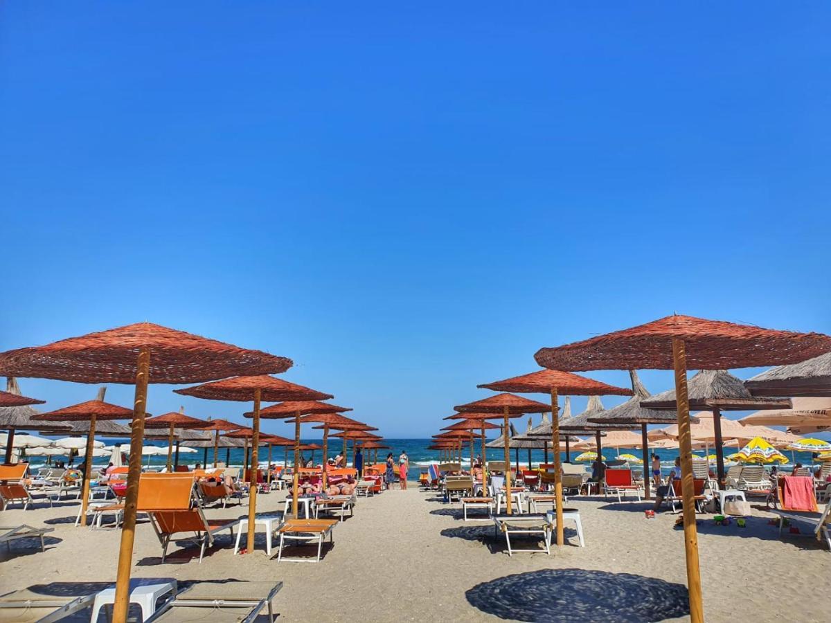 Top View Mamaia Luaran gambar